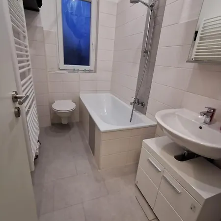 Komfortable Naehe Suedstrand فيلهلمسهافن